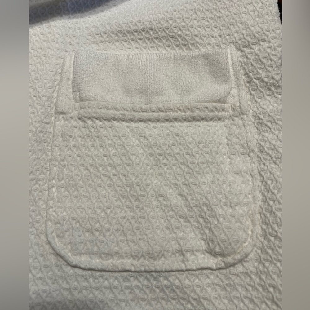 The Ritz-Carlton White plush Robe - Picture 4 of 11